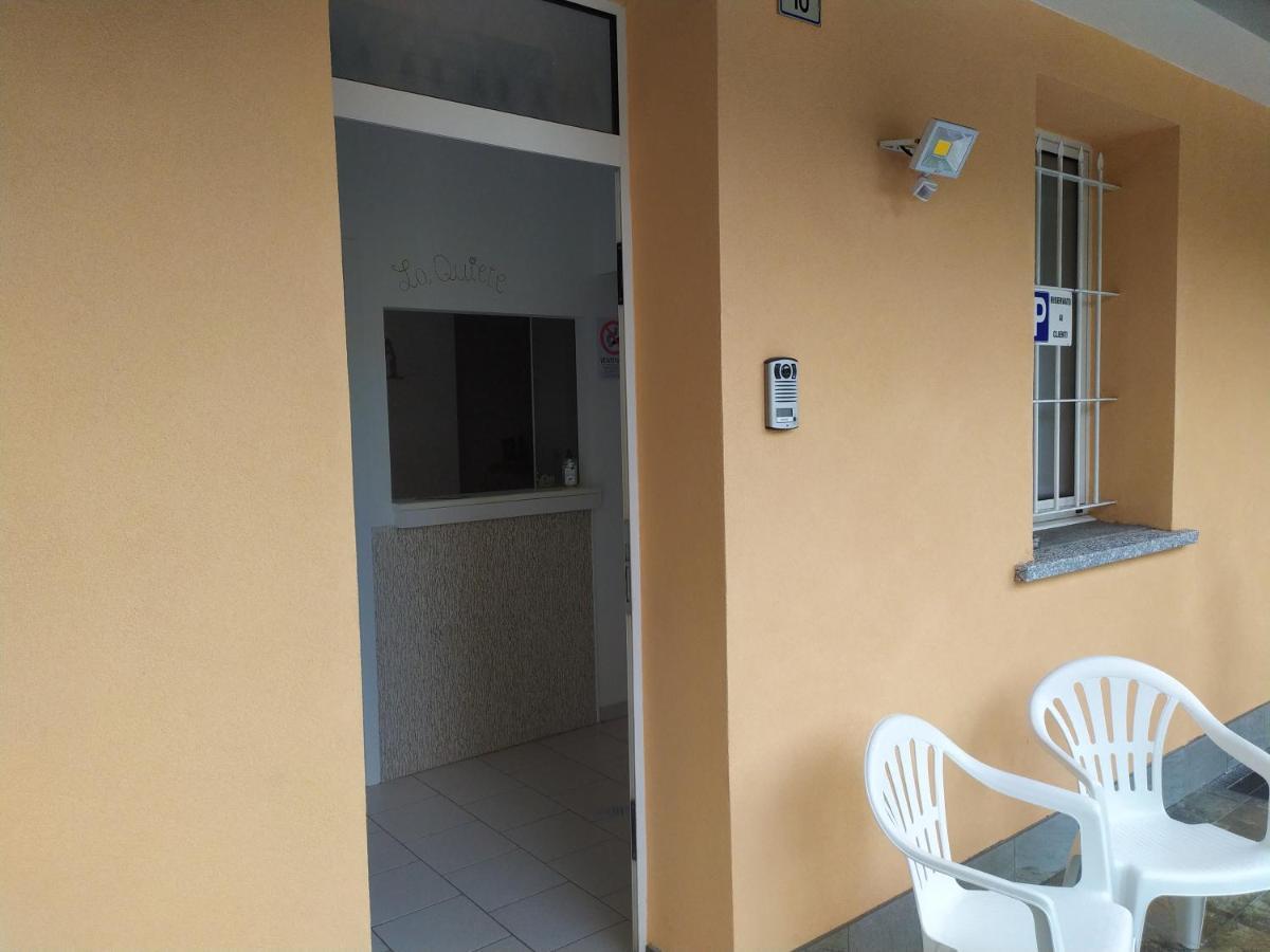 La Quiete Hotel Senna Comasco Екстериор снимка