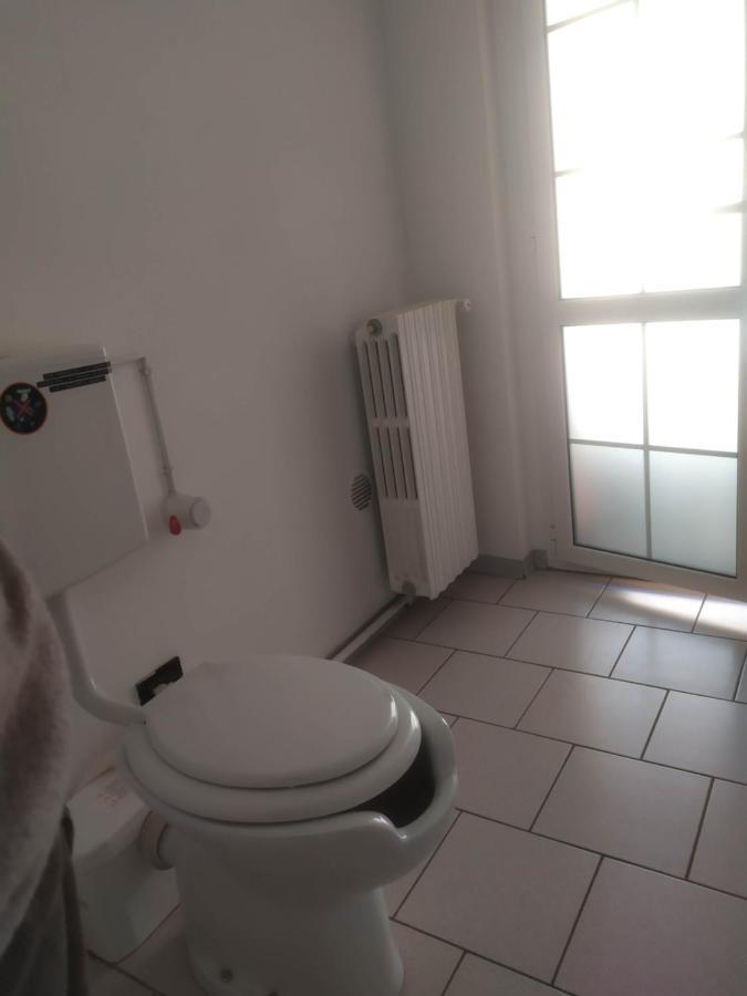 La Quiete Hotel Senna Comasco Екстериор снимка